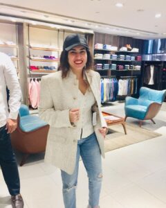 Archana Shastry Instagram - Few pics that I felt like sharing with u all ..... #2019 when v went shopping for our wedding!!!!!! Oct2019