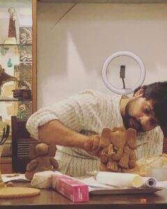 Archana Shastry Instagram - Matti Ganesha , Eco friendly Ganesha by Jaggi in the making 👏🏻#ganeshchaturthi #archanashastry