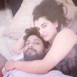 Archana Shastry Instagram - Wishing you all a very Happy new year2022 god bless you all ❤️..... yes 2021 is finally over !!!!!!!and let’s bring in some new healthy smiles walking into 2022 #us u surprise me , u understand me and we are complete..... #together Tomorrow that starts again but this time let’s all write a new happy chapter that lives on!!!!