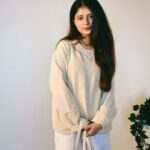 Arishfa Khan Instagram - She’s an old soul with young eyes, A vintage heart, and a beautiful mind🕯️🍂