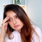 Arishfa Khan Instagram - Kis kisko sar par balm laga ke sona padh raha hai?😂🤭