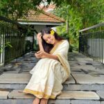 Asha Negi Instagram - Wrapped in Nature’s beauty, embracing Kerala’s grace!🍃🤍✨ @amaltamaraayurveda #amalyatri #amalwayoflife #lifeatamal Amal Tamara