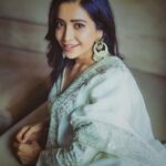 Asha Negi Instagram - If.. पर आज तो घर में जलेबी बनी है।.. had a face! #iykyk #onlymillenialswillgetthis @portraitsbybalvindersingh @mansimao @rich.a1836 @priyankajain.official @vanitalodha #tulseatalent