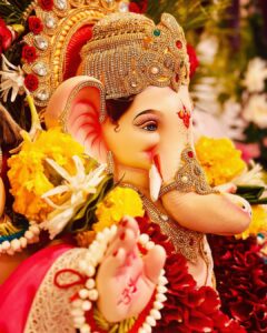 Ashi Singh Instagram - Wishing everyone a joyous and blessed Ganesh Chaturthi! 🙏🐘🕉️ #ganpatibappamorya #ganeshchaturthi2023 #ashisingh