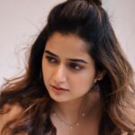Ashika Ranganath Instagram - The many moods 🫢👻 Captured perfectly just in mood by @sandeep.mv 📸🫶🏻 Sunburstt