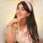 Ashnoor Kaur Instagram - My skincare secret is out!✨ If you guys also want to flip your skincare routine with just one product then here’s what you need- Vicco Turmeric Cream💕 The goodness of pure ingredients and Ayurveda does wonders for your skin! So not to worry add Vicco Turmeric Cream to your daily routine and you guys will surely see a difference within 2 weeks! ✨ So let me know in the comments below how you would bring a farak into your life or someone else’s life and stand a chance to win exciting prizes from Vicco! 🎉 #FarakDikhtaHai #ad