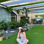 Ashnoor Kaur Instagram - Lil’ dose of happiness🎀🤍🍬 . . . . . Wearing @howwhenwearclothing