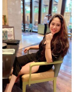 Avantika Khatri Instagram - If you don’t think photos and videos are important, just wait until that’s all you have left of someone. I know what I am saying here is dark but in retrospect Reality is Dark !
.
#KudiAK #AK #MemoriesAreAllWeGot #take#photos #and #videos #they #are #important #dark #realities #of #life #avantika #khattri #filmmaker #mumbai #pune #india #takemewhereloveis #bollywoodactress #producer #actress #filmdirector #filmmaker #pictures #celebrity #avantikakhattrilatestpics #avantikakhattri @directors_visions @avantikakhattri