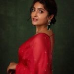 Avantika Mishra Instagram - Manas ekam, vachas ekam, karmanyekam, mahatmanam. 💫 Styling @priyankaarik Photography @pranav.foto Saree @_deepthee_ Jewellery @arikatelier Makeup @sanjumakeupartistry Hair @aishu_makeup_hairstyle