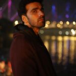Avinash Tiwary Instagram - In just 3 days, Ritwik Mukherjee is about to leave us mystified with his character, story and his action 🤩 #HotstarSpecials #Kaala streaming from 15th Sept. #KaalaOnHotstar #BhushanKumar #KrishanKumar @tseriesfilms @tseries.official @bejoynambiar @shivchanana @neerajkalyan24 @avinashtiwary15 @jitin0804 @rohanmehra @itstahershabbir @nivethapethuraj @elisha_mayor @dontpanic79 @hitentejwani @polyvynil @meghachheda_07 @namanshaw @nehaamishra @priyankpk @gauravgodkhindi @_siddharth_srinivasan_ @productiondesigneraparna @gopikagulwadi @sushant_amin @priyalahon @shubhra.swarup @mithila.hegde @theprawncis @Pryasgupta @karanvishwanathkashyap @ashishsuryavanshi21 @amolabhishekmusic @buttonchutney
