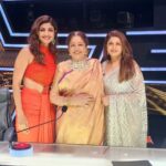 Bhagyashree Instagram - Thank you for all the love. #SajiniShindeKaViralVideo Hum toh viral ho gaye ji ! @nimratofficial @radhikamadan Had so much fun with you all. @theshilpashetty @kirronkhermp @arjunbijlani