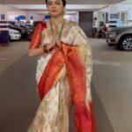 Bhagyashree Instagram - Durgapujo Taiyaar ! While its the fevor of dandiya/garba in many states, the durga pujo is celebrated with just as much aplomb. Here's wishing you all a happy Ashtami #incredibleindia #festivalsofindia #festivewear #festivevibes #traditional #traditionalwear #saree #sarilove #durgapuja Styled by @krishi1606