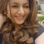 Bhagyashree Instagram - Hazelnut #weekendvibes #curls #hairstory #hazelnut #hairfeels @sorinspasalon @kiranbawaofficial