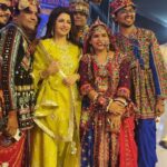 Bhagyashree Instagram - Navratri ki dhoom !! Touring all over the country and having the experience of a lifetime seeing the beautiful way navratri is celebrated all over India. I even danced to the heart thumping current favourite #vithala song in #hyderabad #incredibleindia #navratri #festivalsofindia #dance #festivewear #festivevibes Stylist - @roshni0819 Outfit - @leela_by_a x @offbeatmediain