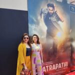 Bhagyashree Instagram – Chattrapati trailer launch !

Watch this young star @sreenivasbellamkonda take over the hearts of the masses with his action and dance along with the lovely @nushrrattbaruccha

Watch the complete trailer, link in the bio.

#chattrapati #film #trailerlaunch