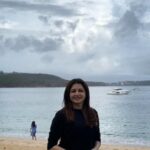 Bhagyashree Instagram - Beautiful Sydney! Gifted with all that nature has to offer, blue skies, shimmering waters, an abundance of greens. It is indeed one of the most beautifully structured cities. I absolutely loved it.... I had to share some of the visuals.. though pictures don't do justice enough. #traveldiaries #sydney #australia #nature #placetobe Sydney, Australia