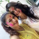Bhagyashree Instagram - Missed my bachhas this Holi Flashback mode! @abhimanyud @avantikadassani #holi #flashback #festivevibes #festivalsofindia