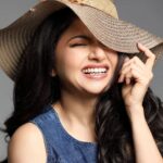 Bhagyashree Instagram - Smile.............its infectious.😁 💄@shrumua 💇‍♀️ @sanjeeda1772 📷 @pinkiemakhijani #click #shootlife #shoot #photoshoot #smile #spreadsmiles #behappy #bethewomanyouwanttobe #bethereasonsomeonesmilestoday
