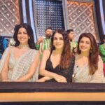 Bhagyashree Instagram - Thank you for all the love. #SajiniShindeKaViralVideo Hum toh viral ho gaye ji ! @nimratofficial @radhikamadan Had so much fun with you all. @theshilpashetty @kirronkhermp @arjunbijlani