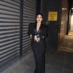 Bhumi Pednekar Instagram - Tonight in Melbourne for @iffmelbourne 🤍 Styled by : @mohitrai with @shubhi.kumar Outfit : @alexandrevauthier @tutuskurniatiofficial Jewellery: @studio.metallurgy @shoplune Make up @sonicsmakeup Hair @hairstories_byseema Managed by @khandelwal_neha Thank you @samikshapednekar for clicking me 🤍