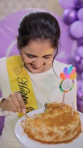 Chaitra Reddy Instagram - Thank you to each and everyone who made me feel so special on my 28th birthday ❤️
Thank you to my family who made my birthday so cheerful ❤️ and my frndz from banglore and my frndz who came all the way from Chennai just to put a smile on my face ❤️ means a lot to me 😍

Thank you @dhanush__photography for capturing it so beautifully ❤️