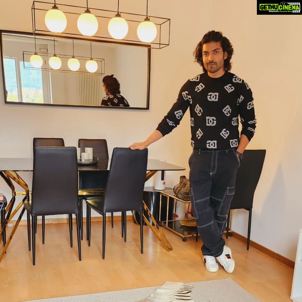 Debina Bonnerjee Instagram - Our Zurich wala home 😉 . Thanks to @airbnb for partnering with us, this is how we like it, Infact love it.. In our home away from home wala comfort with best of best facilities and utilities ❤️ . . #collectingmoments #travel #fun #gurmeetchoudhary #debinabonnerjee #family #love #swiss #zurich #switzerland Zürich, Switzerland