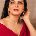 Dhivyadharshini Instagram - Being Global, is to keep updating, to learn and unlearn and to work on oneself… Photography @georgesimon_m Make up & hair @renuka_mua Dress from a store in Turkey How do you rate this look from 1 to 10 #ddneelakandan #ddstyles #gown #photoshoot