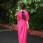 Dia Mirza Instagram - No Barbie, Life is NOT fantastic FULL of PLASTIC! Step into the weekend with a resolve to REFUSE #SingleUsePlastics 🙌🏼💖🌸 Outfit @stylemati Jewellery @tangerinebiojewelry Styled by @theiatekchandaney Hair and Make Up @shraddhamishra8 Photos @dhruv_dixit_serenity #SustainableLiving #VocalForLocal #HandCraftedInIndia #MadeInIndia #GlobalGoals #SDGs #ForPeopleForPlanet #ForNature #BeatPlasticPollution