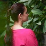 Dia Mirza Instagram - No Barbie, Life is NOT fantastic FULL of PLASTIC! Step into the weekend with a resolve to REFUSE #SingleUsePlastics 🙌🏼💖🌸 Outfit @stylemati Jewellery @tangerinebiojewelry Styled by @theiatekchandaney Hair and Make Up @shraddhamishra8 Photos @dhruv_dixit_serenity #SustainableLiving #VocalForLocal #HandCraftedInIndia #MadeInIndia #GlobalGoals #SDGs #ForPeopleForPlanet #ForNature #BeatPlasticPollution