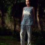 Dia Mirza Instagram - The colour of the heart chakra is green 💚🌳 Outfit @grassrootbyanitadongre Jewellery @silverstreakstore Styled by @theiatekchandaney Assisted by @jia.nariman Hair by @tejisinghofficial Make up by me 🙃 Photos by @dhruv_dixit_serenity Managed by @shruti8711 @exceedentertainment #SustainableFashion #VocalForLocal #HandcraftedInIndia #MadeInIndia #IAmNature #NatureLovers Four Seasons Hotel Bengaluru at Embassy One