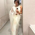 Disha Madan Instagram - You know how we’d just post random pictures back then and not worry about “engagement” & “profile aesthetics”? 😅 Just thought I’d do that. ♥️