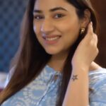 Disha Parmar Instagram - Struggling with frizzy hair? I feel you! But I’ve discovered the ultimate solution: @lovebeautyandplanet_in 2 Min Magic Masque. Just apply it to damp hair, wait 2 minutes, and watch the frizz disappear. Enriched with Argan & Coconut Oil, it’s my go-to #2MinFrizzFix. Say goodbye to frizzy hair just like that! #Ad #lovebeautyandplanet #frizzfreehair