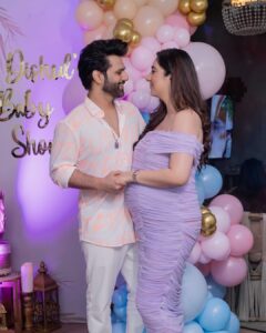 Disha Parmar Instagram - Couldn’t have asked for a better night! 🌸🦋
Celebrating our 👶🏻 with just the close friends & Family and having the best time.

Thankyouuu soo much @shivaniparikh06 & @gaurav_richboyz for throwing this Baby shower & making the mamma & baby very Happy! ♥️

And @meghaisrani for capturing our milestones in life ever so beautifully 🫶🏻

Our baby is lucky to have soo many people already loving him or her! 🥹💜 
@rahulvaidyarkv

Event Decor & Managed by @scribbleandpop_events 🩷