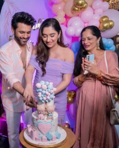 Disha Parmar Instagram - Couldn’t have asked for a better night! 🌸🦋
Celebrating our 👶🏻 with just the close friends & Family and having the best time.

Thankyouuu soo much @shivaniparikh06 & @gaurav_richboyz for throwing this Baby shower & making the mamma & baby very Happy! ♥️

And @meghaisrani for capturing our milestones in life ever so beautifully 🫶🏻

Our baby is lucky to have soo many people already loving him or her! 🥹💜 
@rahulvaidyarkv

Event Decor & Managed by @scribbleandpop_events 🩷