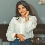 Divya Uruduga Instagram - Habba gammatha??!! You know what? When I was a kid I use to call Ganesha as ‘GAMPATHI’ what did you call him?? Happy Ganesha Chaturthi you guys♥️🥳✨ may the lord Vinayaka fulfil all your dreams and wishes 🥳💃 ‘GanapathiBappa Morya’🥳 💛🖤 📸: @pkstudiophotography #divyauruduga #divyau #du #D #uruduga #DU #DUvians #thirthahalli #d #shivamoga #kpdu #arviya #arviyans #arya #preetiirali #live #love #laugh #peace #positivity #🧿