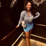 Elena Roxana Maria Fernandes Instagram - Smiling into the weekend! . . . . #smile #smiling #weekend #pose #outfit #ootd #fashion #style #face #beauty #pretty #glam #glow #slay #travel