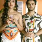 Gayatri Bhardwaj Instagram - Kartik aur Inaaya ke taraf se Highway Cafe mein aapka swagat hai! 👩‍❤️‍👨 Yaha, 🧁aur 🌹ke saath saath dher saara pyaar bhi milega! #WesAnderson #HighwayLoveOnminiTV @amazonminitv @gayatribhardwaj__ @sahir_raza @gosamm @deepali31 @bbcstudiosindia @sidsintrouble @riyapoojary @pratimrai @rishabhsudan @sahivivian @thanda_angaara @itschrismess @theanshumanmalhotra @zeek_zico @oneflyingpenguin @shwetaputhhran @jitendramhatre2 @castingdagar @vipulnigam @ssshiprasinghal4 @thethirdeyestudiosmumbai @saudurmusic @saurabhsmusic @durgeshkhot @dibbl.in tandonyogi @harshtokas