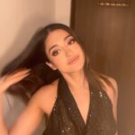 Gayatri Bhardwaj Instagram - Not a transition reel person, but tried to attempt one🤭