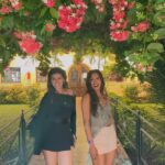 Gayatri Bhardwaj Instagram - What’s your vibe? 🤓 . . . . . . #bestfriend #outfit #ootd #fashion #trending #feature #grow #zara #new #bff #style #streetstyle #outfitinspiration #outfits #clothing #friends Mumbai, Maharashtra