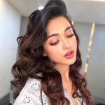 Gayatri Bhardwaj Instagram - 🦌 . Makeup: @makeupbychanch Hair: @komal_abhang Mumbai, Maharashtra