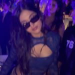 Gayatri Bhardwaj Instagram - Nothing like breaking a concert drought with @postmalone @zomato @feedingindia 🤌🏽💙 . @gopromoto.in Thank you for hooking this up! Mahalaxmi Race Course
