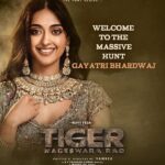 Gayatri Bhardwaj Instagram - Honoured and humbled to announce my first ever pan-India film! ❤️ I’ll be joining the massive hunt of @raviteja_2628 #TigerNageswaraRao 🐅 @dirvamsikrishna @abhishekofficl @nupursanon @gvprakash @madhie1 #kollaavinash #SrikanthVissa @mayank_singhaniya @aaartsofficial @ursvamsishekar @tnrthefilm