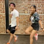 Gayatri Bhardwaj Instagram - Didn’t have much time to finesse this, but had so much fun doing it with @parijaprem @ashishgirii @adildanceacademy 💃🏽😁 Mumbai, Maharashtra