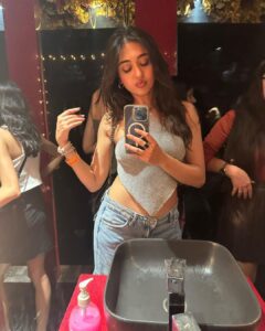 Gayatri Bhardwaj Instagram - Saturday night dump🫶🏽