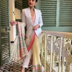 Gourab Roy Choudhary Instagram - World handloom day celebration with @calcuttatimes ❤️ @rabhisek ❤️ Thank you Chandrima PalRuman Ganguly Different styles of drapping a saree - Saree - Biswa Bangla - where the world meets Bengal Outfit - @bohurupi_santiniketan Makeup&hair - @abhijith_chanda Jewllery- @jalsaghar_calcutta @iman_chakraborty @swastika023 anindya @nilanjan @darshanabanik