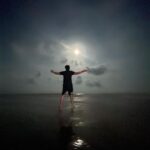 Gourab Roy Choudhary Instagram - Under the melodious whispers of the flute, beside the rhythmic lullaby of the ocean, beneath the gentle gaze of the full moon, remember this – you are not alone. Your existence is a symphony of our celestial song, a testament to the beauty of life. As children of nature, you carry within the strength of the seas, the resilience of the moon's cycle, and the harmony of music. Hold your head high, let joy seep into your bones, and let your actions sketch a silhouette of magnificence across the canvas of history. Just as the flute plays its tune, the ocean finds its shore, and the moon embraces its phases, discover your rhythm, seek your horizon, and honour your transformations. . . . . . . . . . #water #inspiredbynature #inlovewithnature #watermelonsugar #innature #waterlooontario #leggingbayimurah #watersoilsky #legrascestlavie #legionowo #intonature #indiananature #watercolorsky #inshape #natureartwork #bodyengineers #weighlifting #themountainiscalling #watercolourpaint #peaks #discovernature #styrketräning #bodyofwater #coupleblog #bestwaterfalls #grande_città #photographique