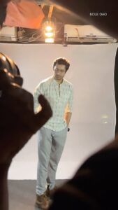 Gourab Roy Choudhary Instagram - Thank you for showing so much love to #BoleDao ❤️

Watch the song out now on @svfmusic’s YouTube channel: Link in Bio 

@jasmineroyofficial @timirbiswaslive @thisissoumyadipc @sangeetbanglaofficial @SVFsocial @riya.debroy @iammony
#NewSongAlert #SVFMusicSingle #ExpressYourLove #SeasonOfLove