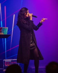 Harika Narayan Instagram - Adelaide 🖤✨
#ichipaadtour #australia #chapter1