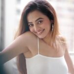 Helly Shah Instagram - What are you proud of today ?? ❤️✨