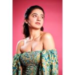 Helly Shah Instagram - You are enough just as you are 🌟 📸 ~ @mirajverma_photography 👗 ~ @smisingbee 👧🏼 ~ @styling.your.soul